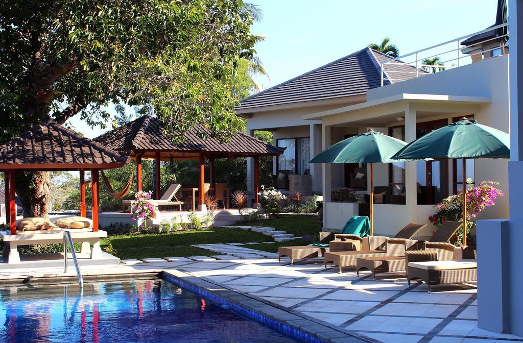 Villa Karingal Senggigi Exterior photo