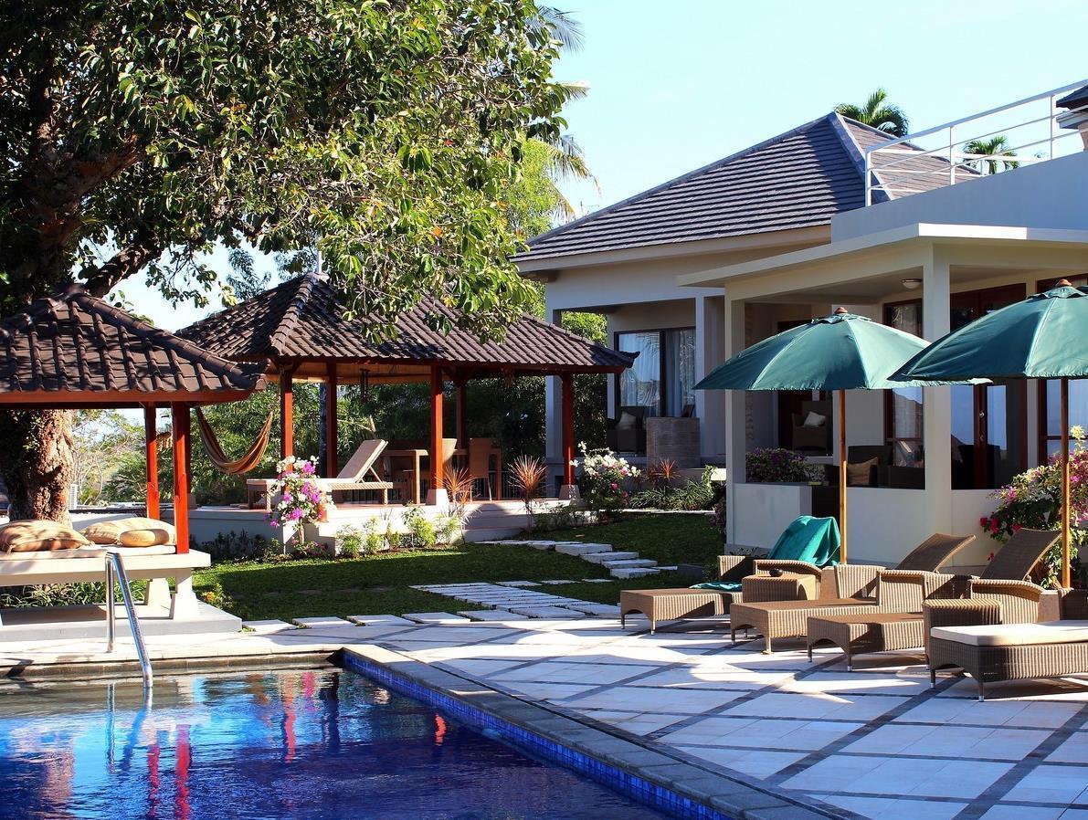Villa Karingal Senggigi Exterior photo