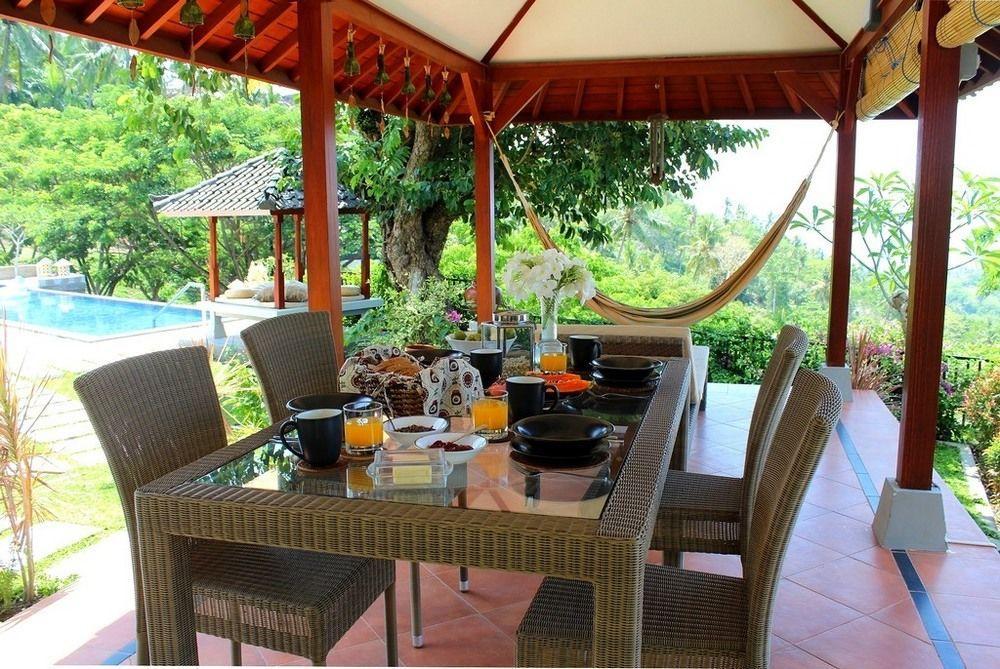 Villa Karingal Senggigi Exterior photo