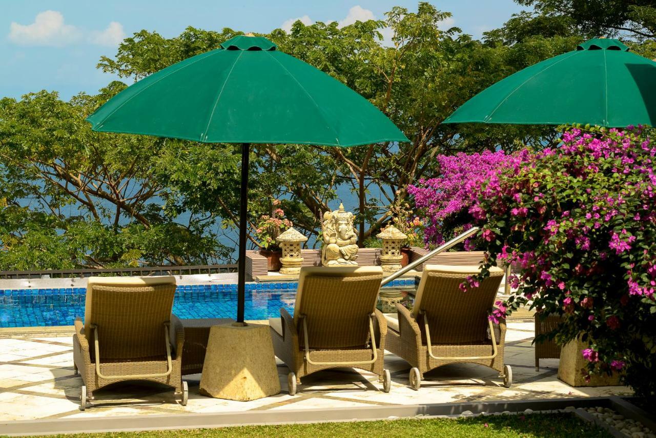Villa Karingal Senggigi Exterior photo