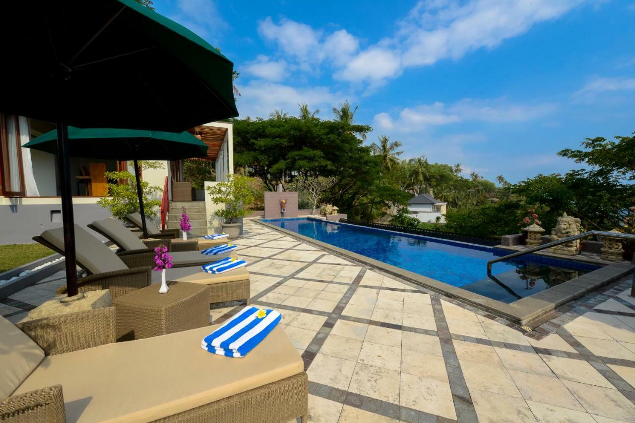 Villa Karingal Senggigi Exterior photo